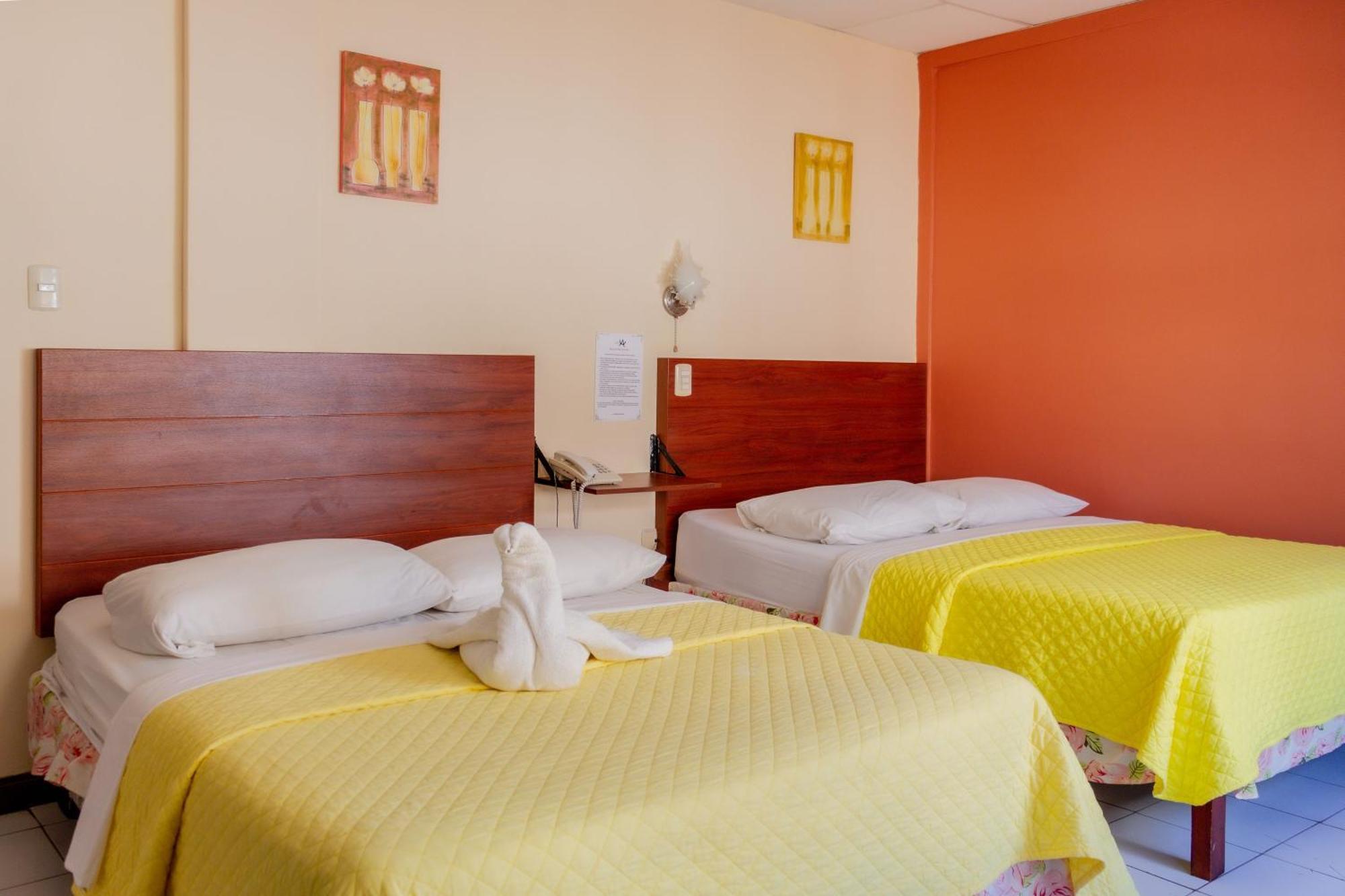 מנטה Hostal Antares מראה חיצוני תמונה