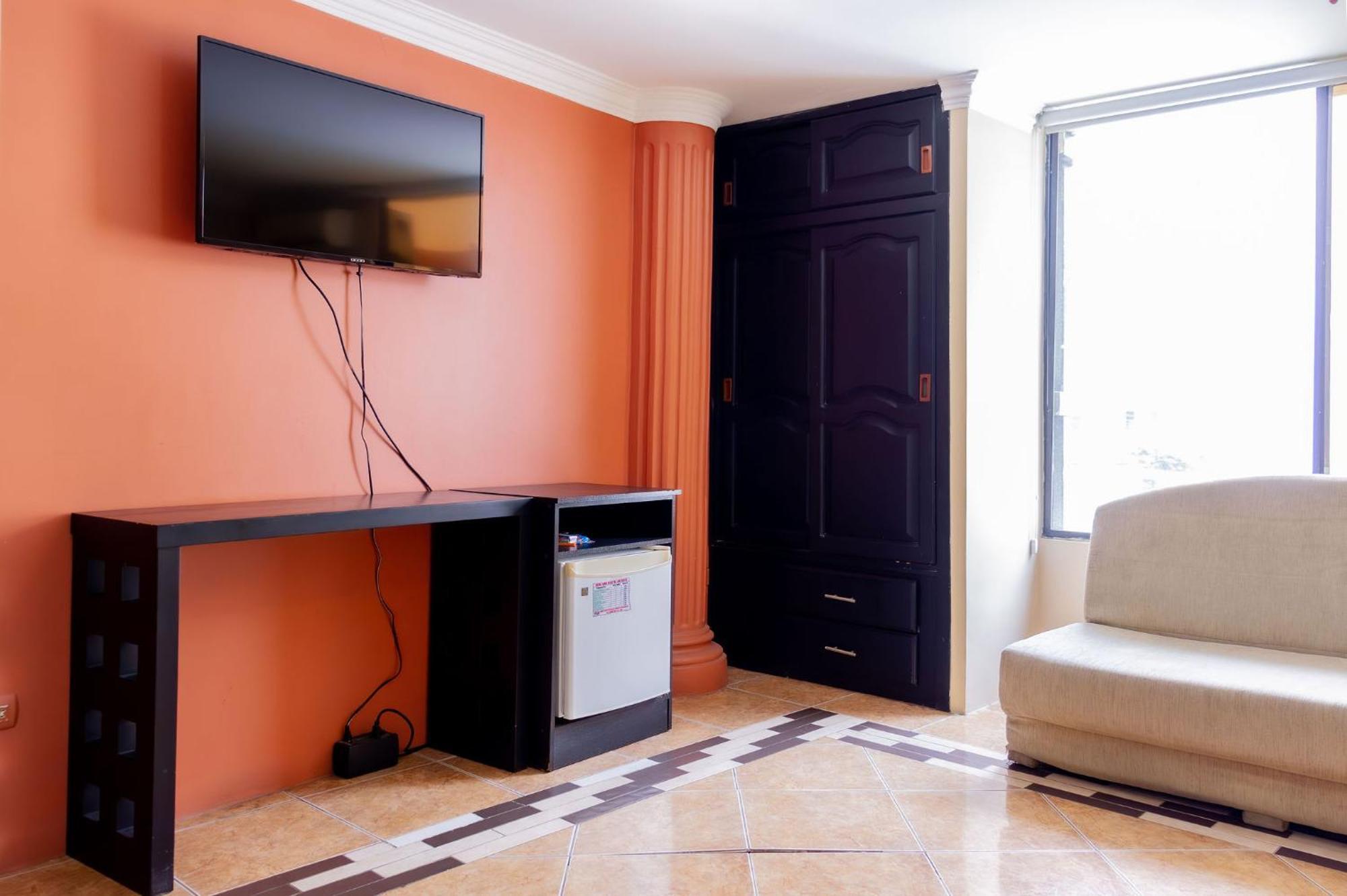 מנטה Hostal Antares מראה חיצוני תמונה