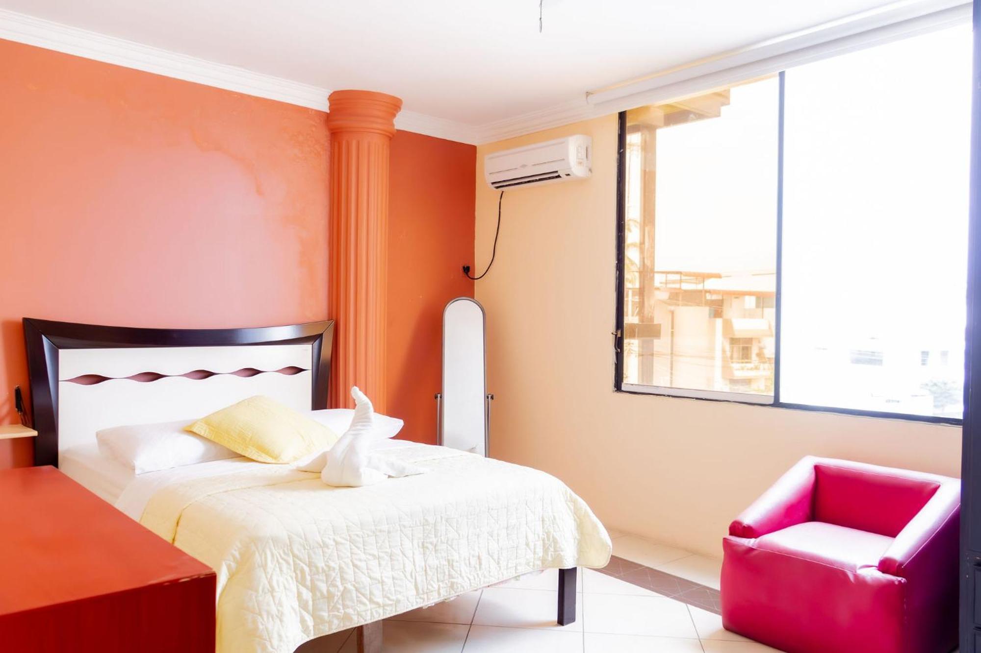 מנטה Hostal Antares מראה חיצוני תמונה