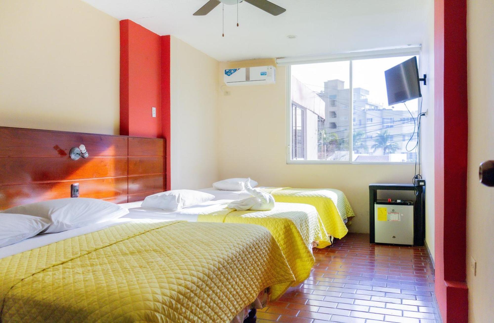 מנטה Hostal Antares מראה חיצוני תמונה